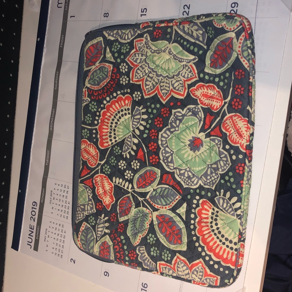 Vera Bradley - Nomadic Floral Laptop Case 15”
